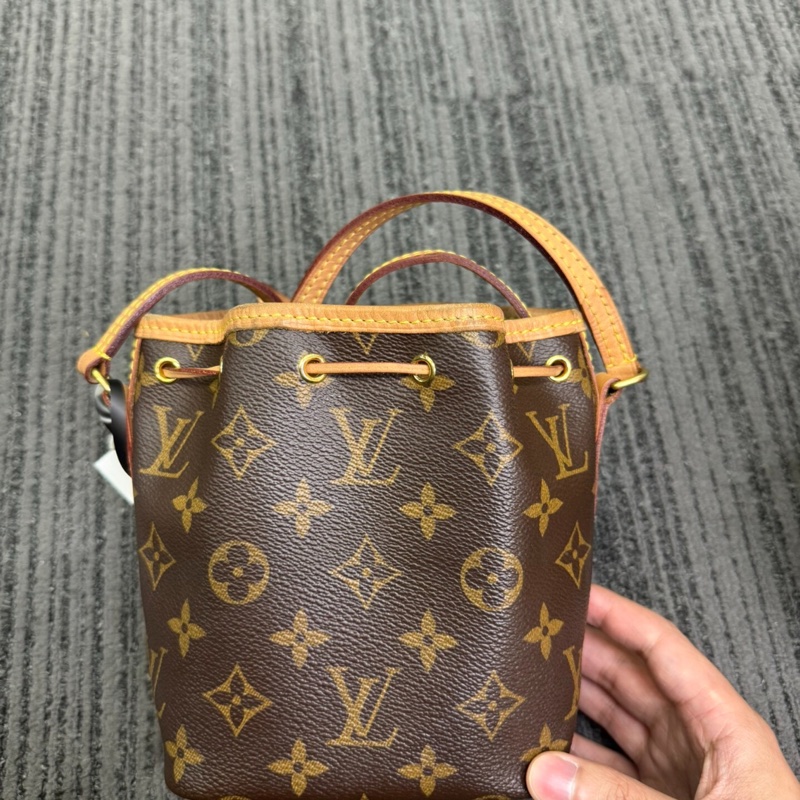 【92%新✨全網最低價】LV Neonano老花抽繩迷你水桶包-1