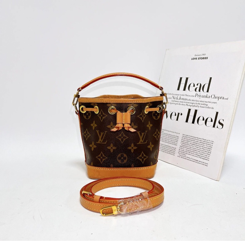 【全網最低價✨90%新】LV現代款抽繩水桶nano-0