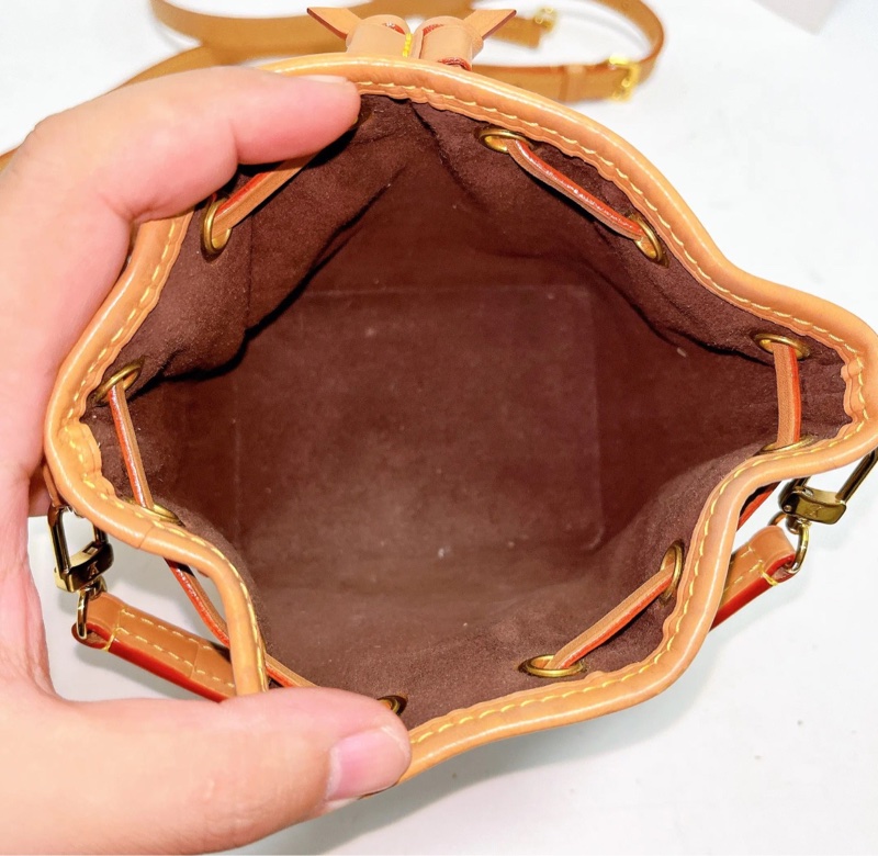 【全網最低價✨90%新】LV現代款抽繩水桶nano-8