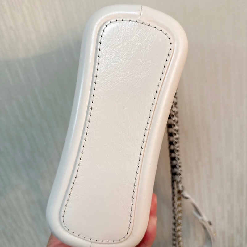 【97新 ✨ 全網最低價！】Chanel 29開 有保卡 流浪包 小號 白色 金扣 白雪公主-6