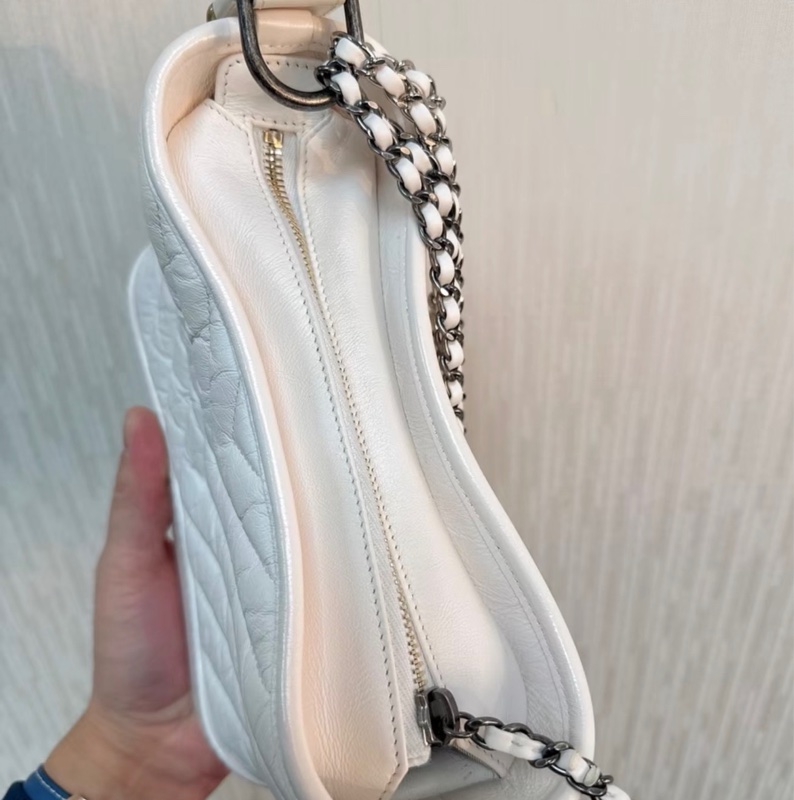 【97新 ✨ 全網最低價！】Chanel 29開 有保卡 流浪包 小號 白色 金扣 白雪公主-7