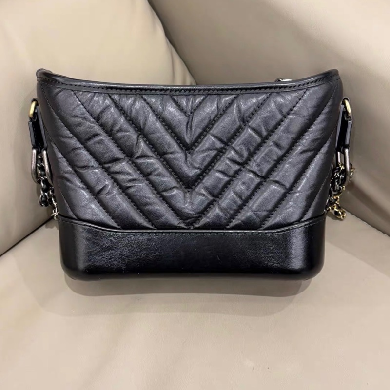 【95新 ✨ 全網最低價！】Chanel 26開有卡 流浪包 山形紋 小號 黑色 金扣-1