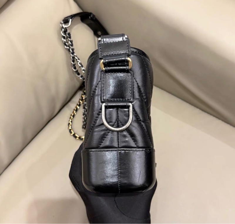 【95新 ✨ 全網最低價！】Chanel 26開有卡 流浪包 山形紋 小號 黑色 金扣-2