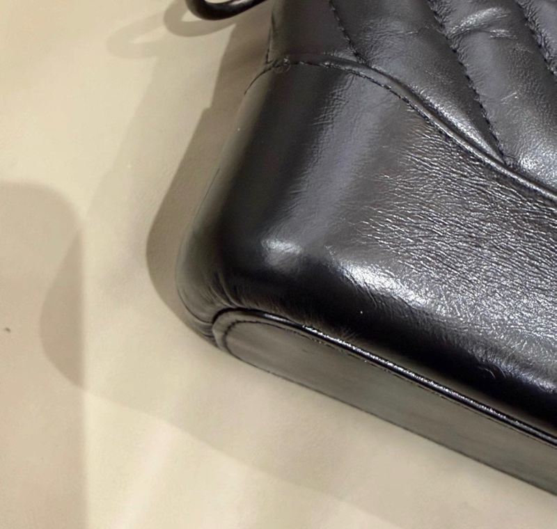 【95新 ✨ 全網最低價！】Chanel 26開有卡 流浪包 山形紋 小號 黑色 金扣-7