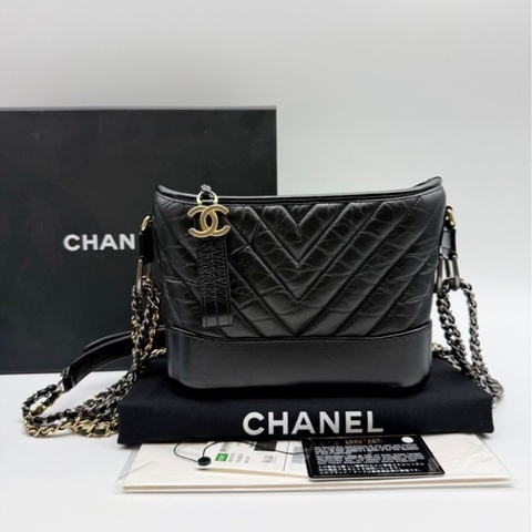 【95新 ✨ 全網最低價！】Chanel 流浪包 山形紋 小號 黑色 金扣