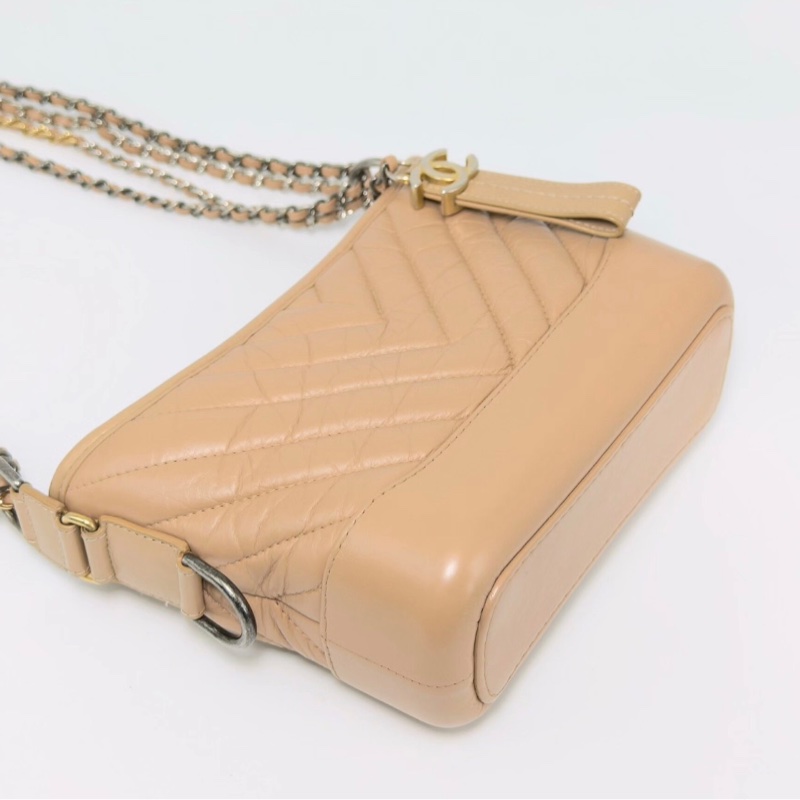 【97新 ✨ 全網最低價！】Chanel 29開有卡 流浪包 山形紋 小號 奶茶色 金扣-2