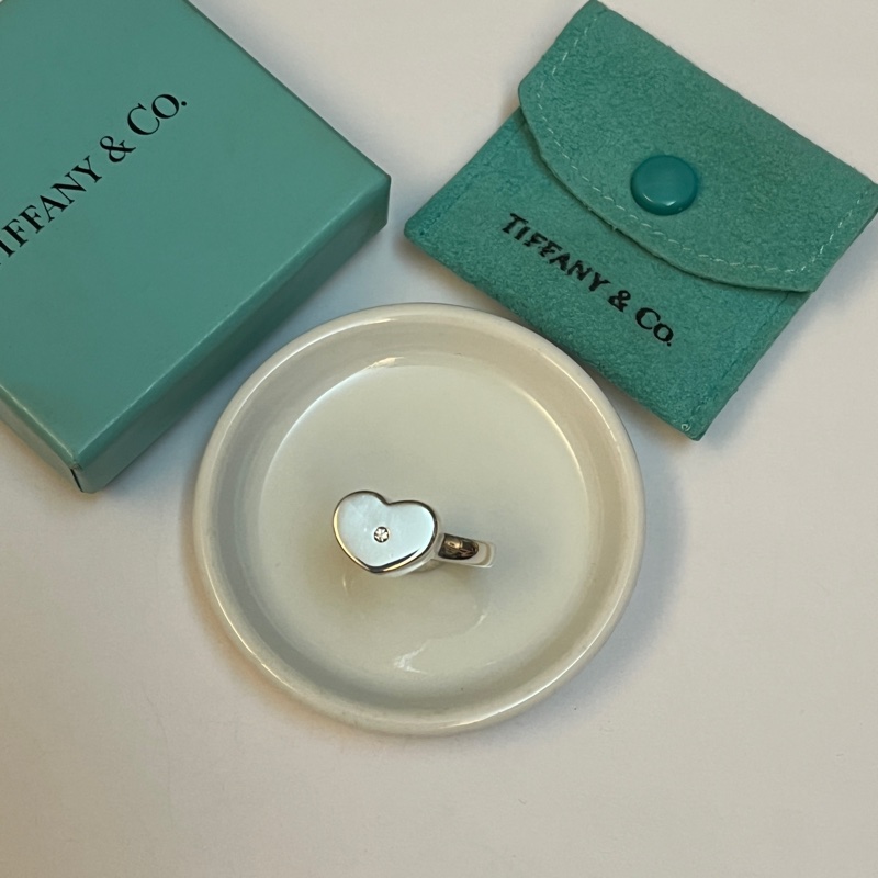 Tiffany & co 愛心鑽石戒指-2
