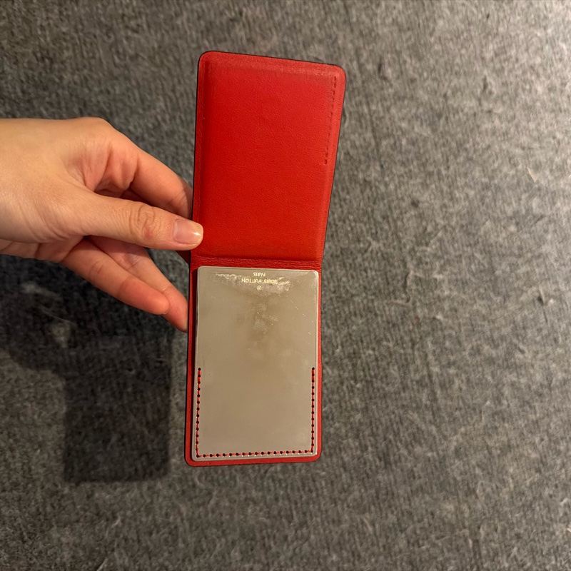Lv 真皮小鏡子-2