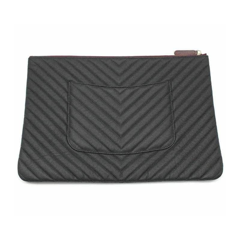 【包稅】CHANEL 黑色霧面魚子醬人字紋手拿包（大）-1