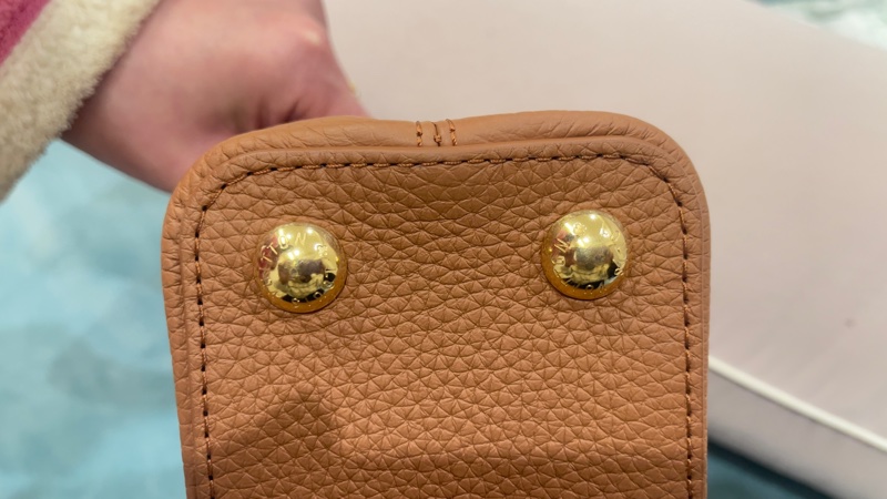 M11722 Capucines BB-10