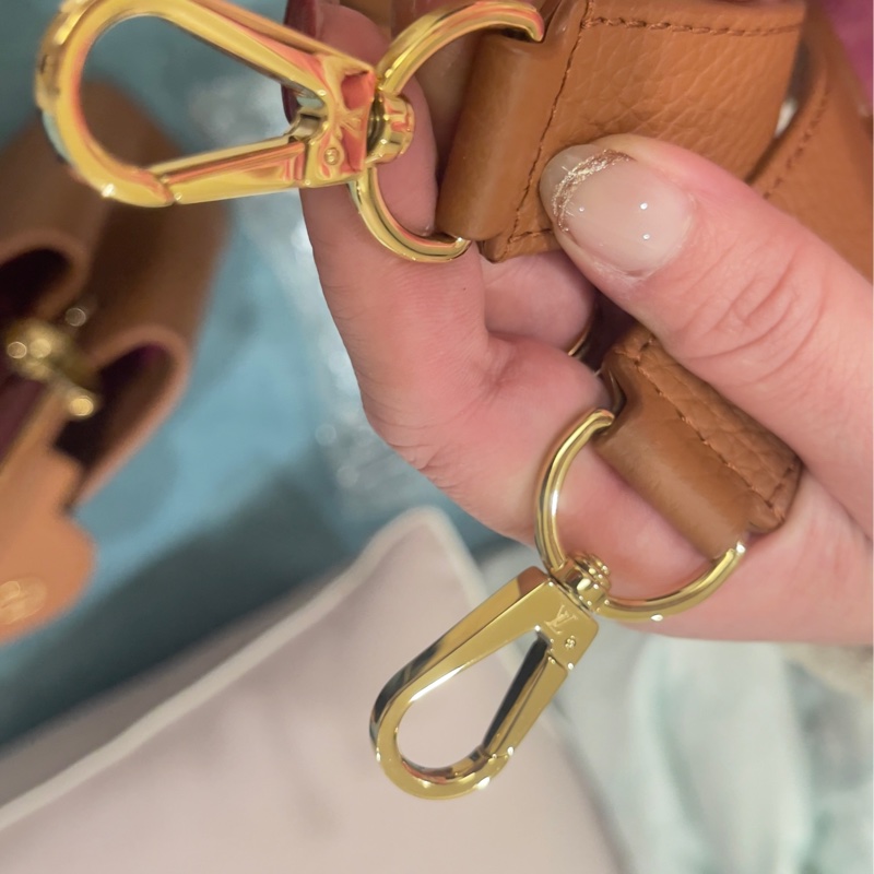 M11722 Capucines BB-18