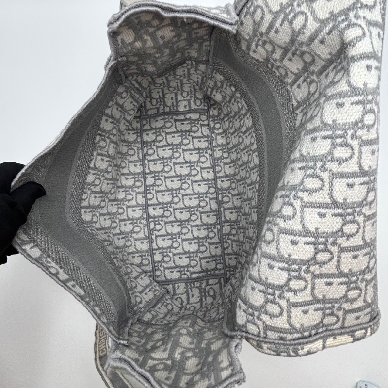 DIOR 淺灰色老花郵差肩背斜背包28*26*12 98新配件塵袋-2