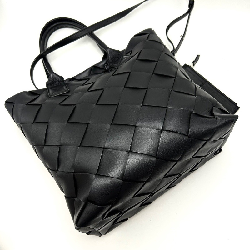 BV 黑色編織子母手提水桶包 29*32*14 98新配件塵袋-3