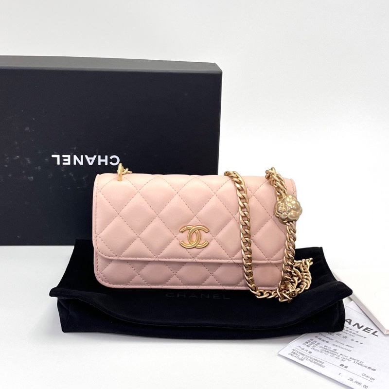 CHANEL 23s粉色金扣山茶花mini WOC斜背鏈條包17*10*3.5 98新配件盒子塵袋購證-1