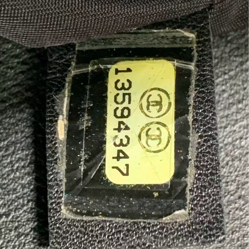二手CHANEL黑色帆布塗層大號tote單肩包,13開,公價兩萬多,配件有塵袋,小內袋,邊角有正常使用痕跡-6