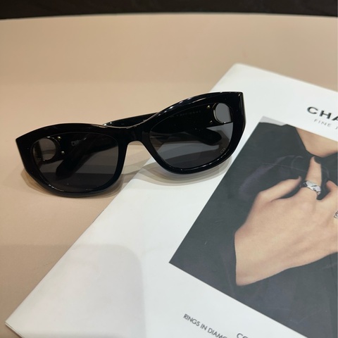 Dior 黑蝴蝶型太陽眼鏡 30 Montaigne