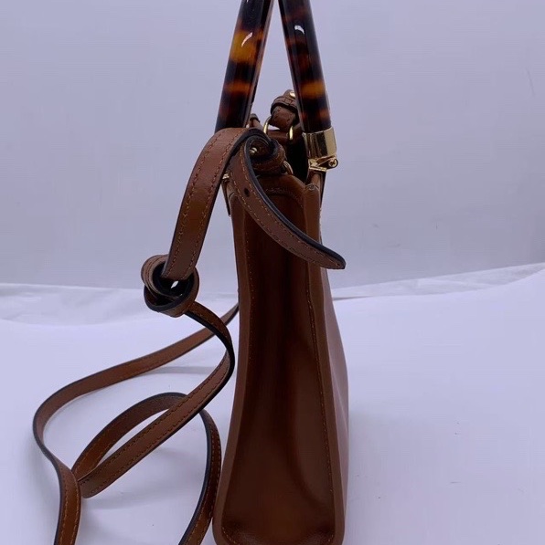 Fendi芬迪Sunshine棕色迷你琴譜包,13×17×5/,正常使用痕跡,邊角輕微磨損-2