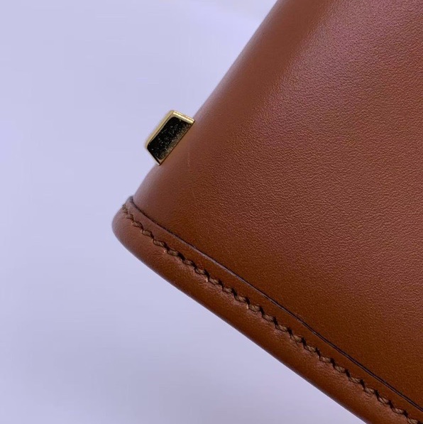 Fendi芬迪Sunshine棕色迷你琴譜包,13×17×5/,正常使用痕跡,邊角輕微磨損-6