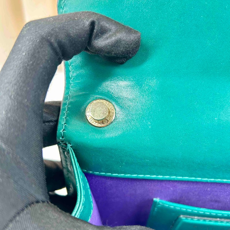 BVLGARI 綠色琺瑯蛇頭包 woc 小號款-11