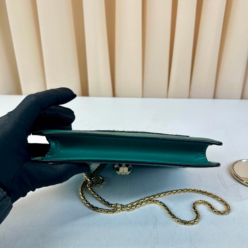 BVLGARI 綠色琺瑯蛇頭包 woc 小號款-17