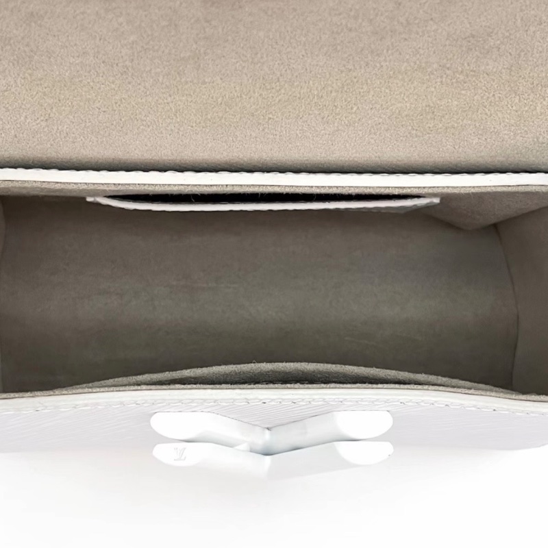 LV 白色水波紋TWIST小號手提肩背芯片款 19*15*9 98新配件塵袋鏡子-1