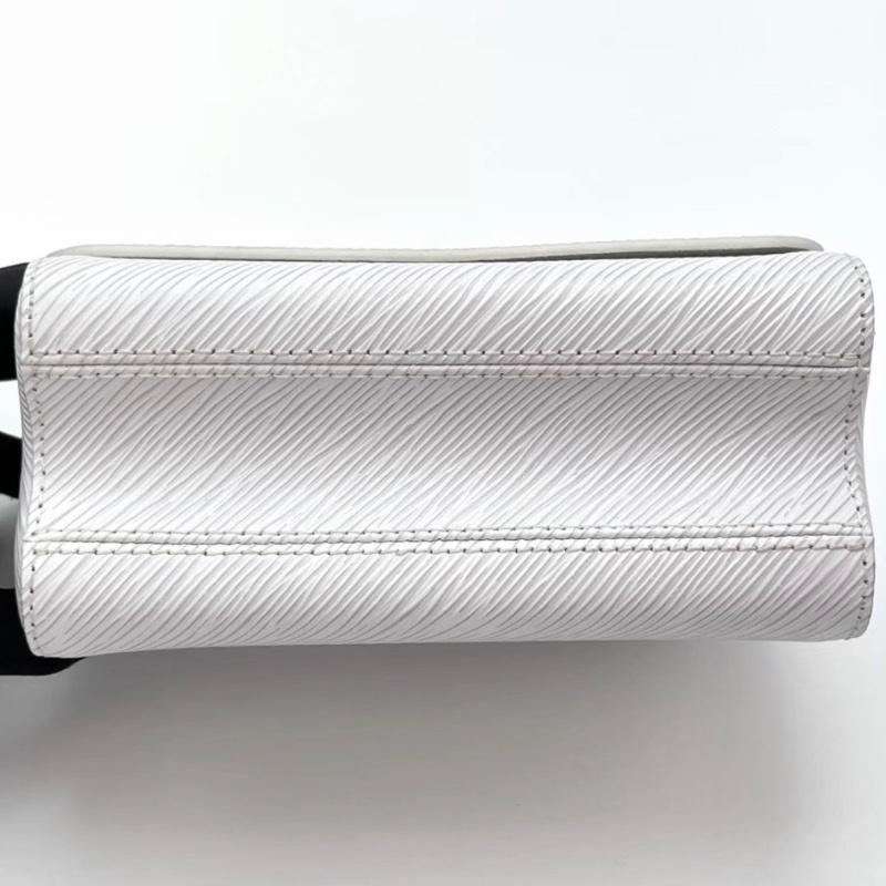 LV 白色水波紋TWIST小號手提肩背芯片款 19*15*9 98新配件塵袋鏡子-3