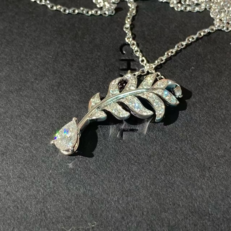 Chanel香奈兒高級珠寶PLUME羽毛滿鑽項鍊 18k白金滿天星,鑲嵌一顆0.5克拉D色主石,2021年購入-5