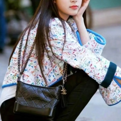 Chanel黑金小號芯片款流浪鏈條肩背包98新配件塵袋20×8×15cm