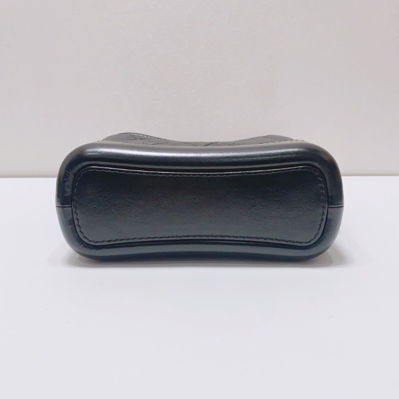 Chanel黑金小號芯片款流浪鏈條肩背包98新配件塵袋20×8×15cm-6