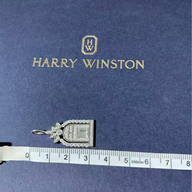 Harry Winston 海瑞溫斯頓幸福之門吊墜滿鑽，2025購入-4