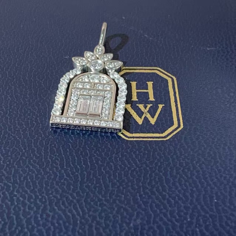 Harry Winston 海瑞溫斯頓幸福之門吊墜滿鑽，2025購入-7