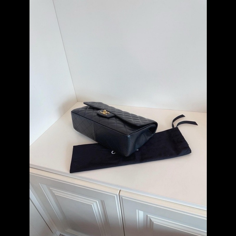 Chanel classic flap jumbo-3