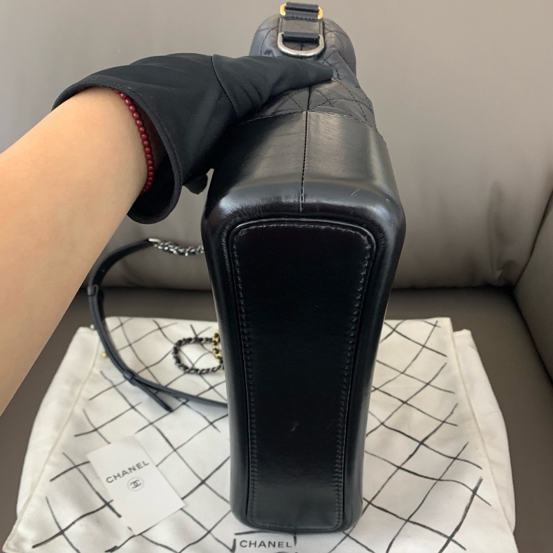 Chanel Gabrielle大號 黑色流浪包-6