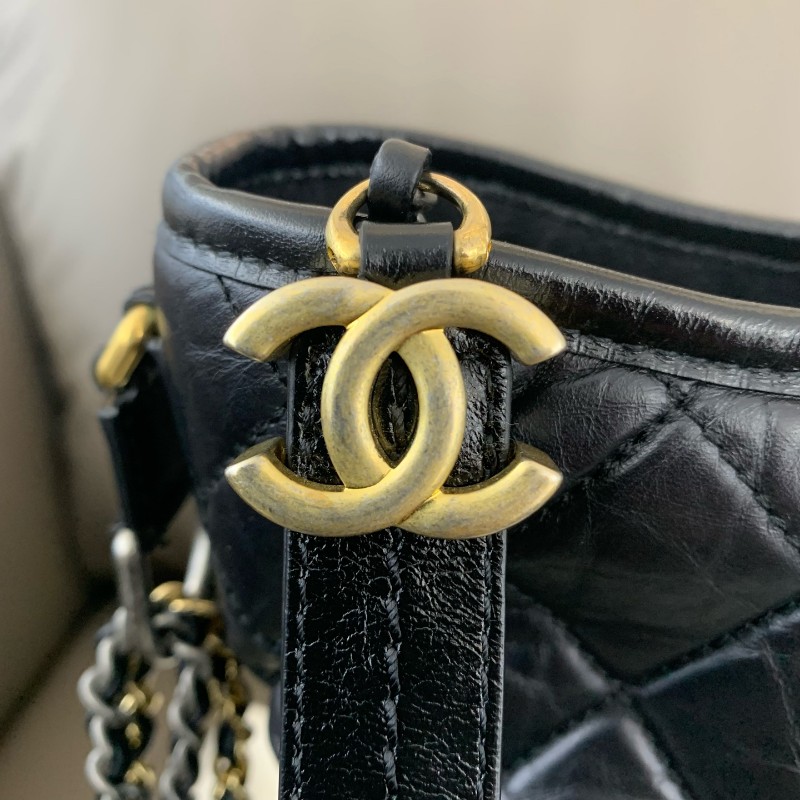 Chanel Gabrielle大號 黑色流浪包-12