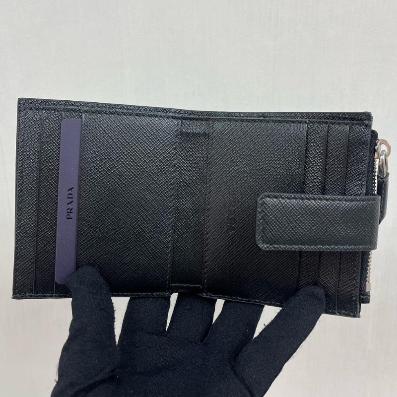 Prada saffiano wallet ( Black )-3
