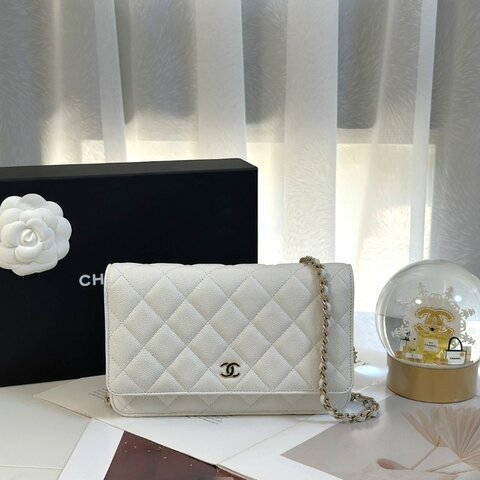 CHANEL 經典粒面牛皮WOC - 白金