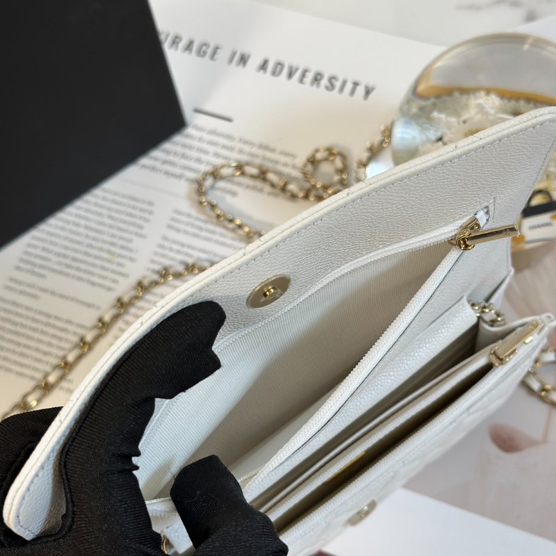 CHANEL 經典粒面牛皮WOC - 白金-6