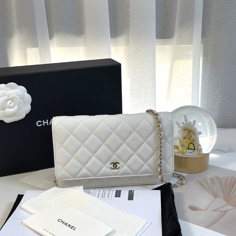 CHANEL 經典粒面牛皮WOC - 白金-9