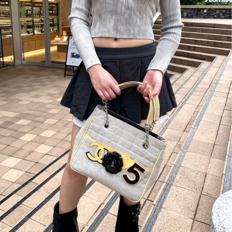 「JL 精品代購」9新 Chanel 香奈兒 山茶花 N5托特包-2