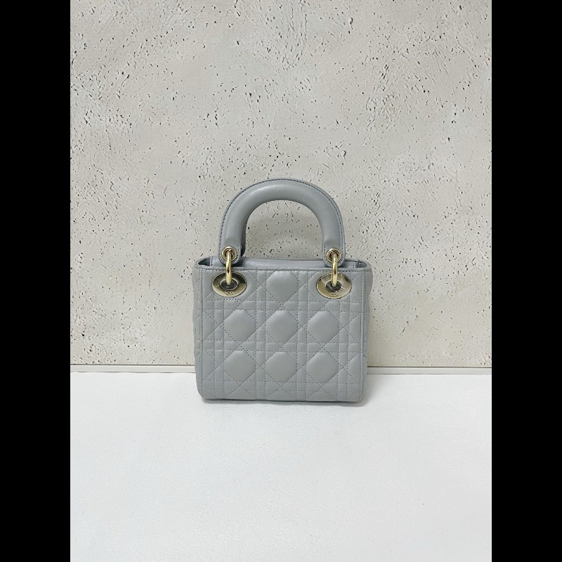 Dior Lady Dior 
三格 珠光灰 戴妃包-4
