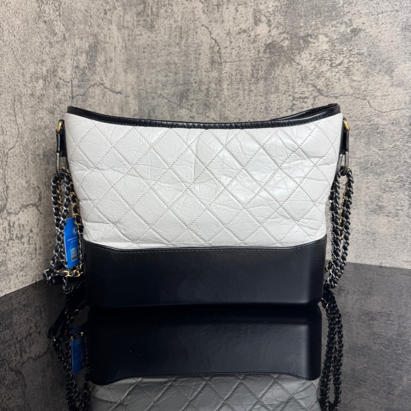 CHANEL 流浪包大號 黑拼白色-1