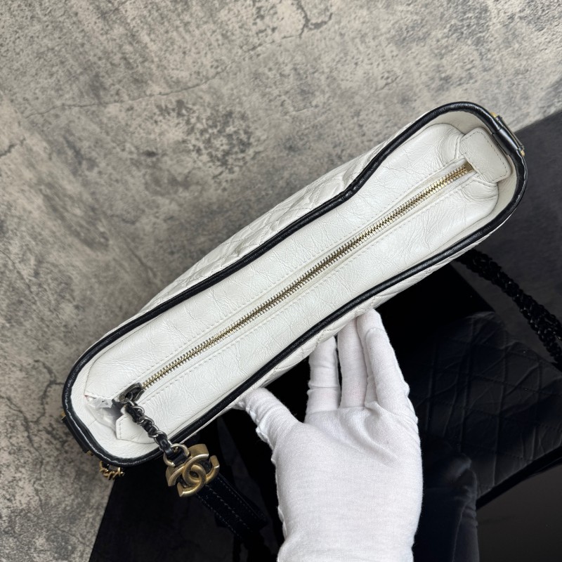 CHANEL 流浪包大號 黑拼白色-5