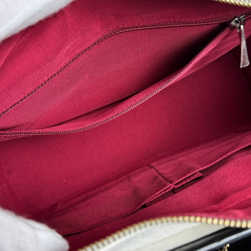 CHANEL 流浪包大號 黑拼白色-12