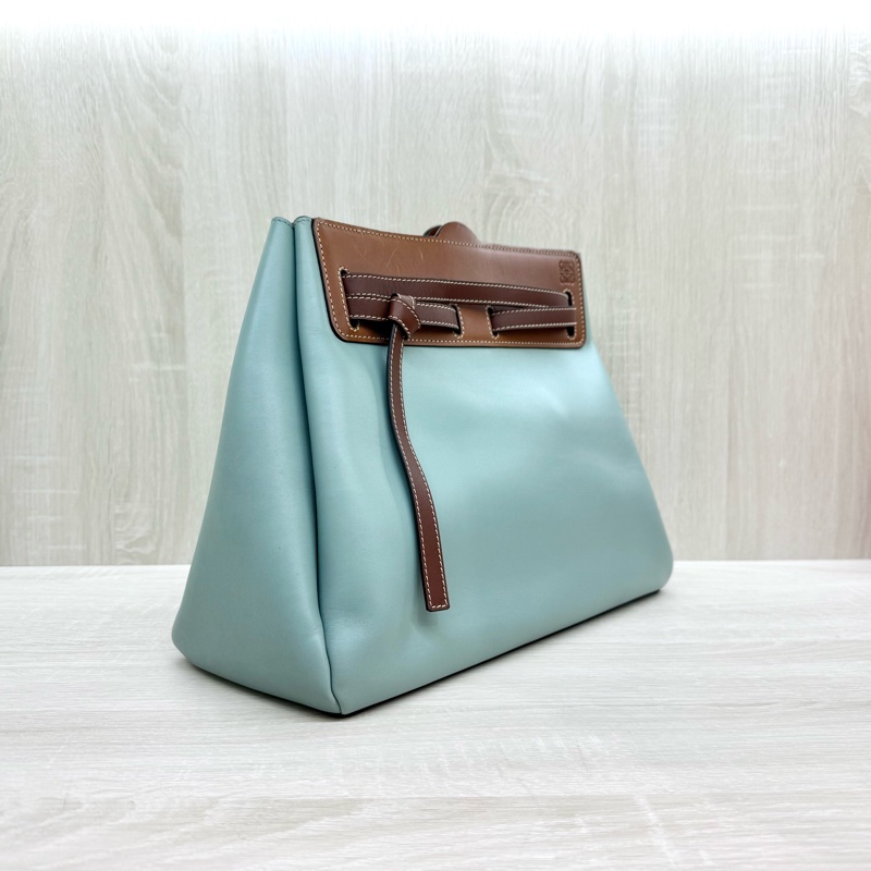 LOEWE淺綠牛皮拚棕綁結造型LAZO肩背包-3