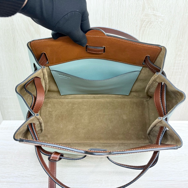 LOEWE淺綠牛皮拚棕綁結造型LAZO肩背包-6