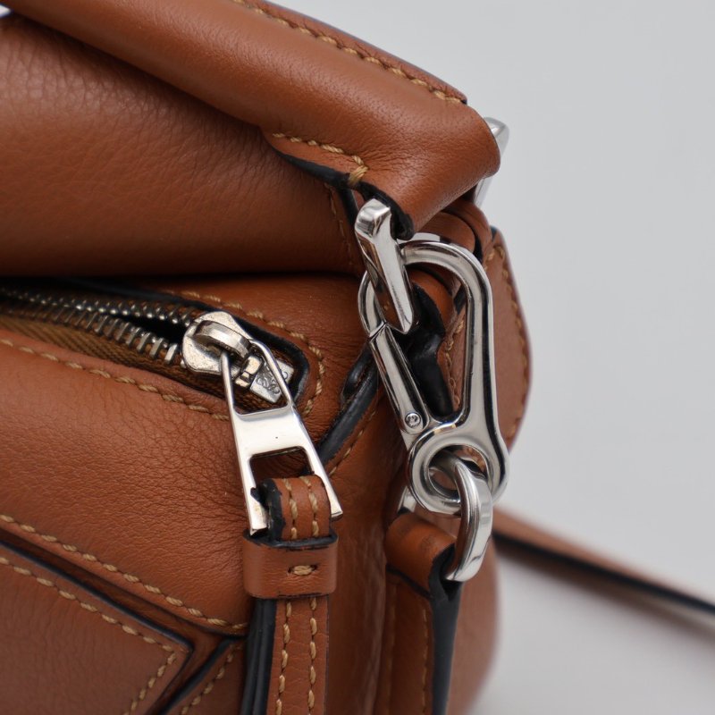 LOEWE Puzzle小牛皮手袋 - 迷你棕色-3