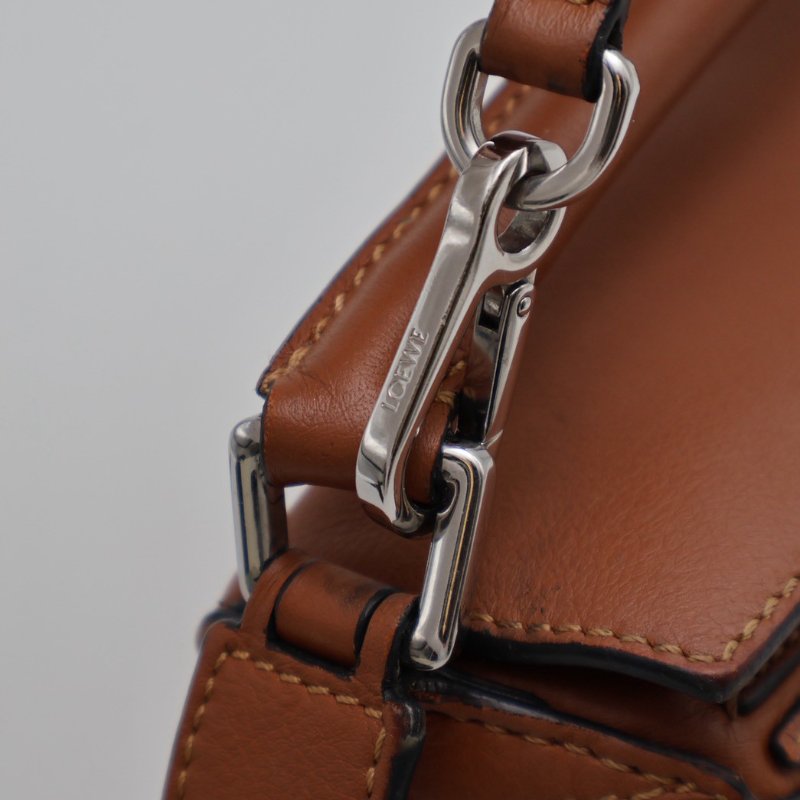 LOEWE Puzzle小牛皮手袋 - 迷你棕色-4