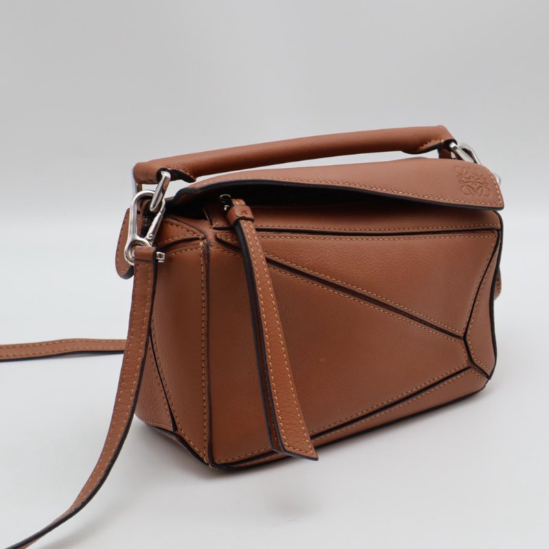 LOEWE Puzzle小牛皮手袋 - 迷你棕色-8