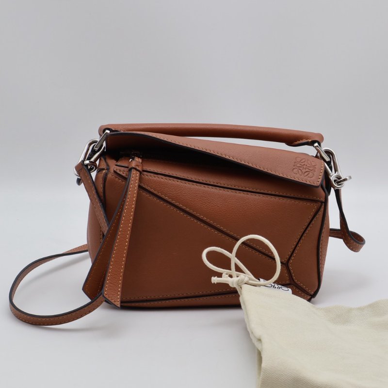 LOEWE Puzzle小牛皮手袋 - 迷你棕色-10