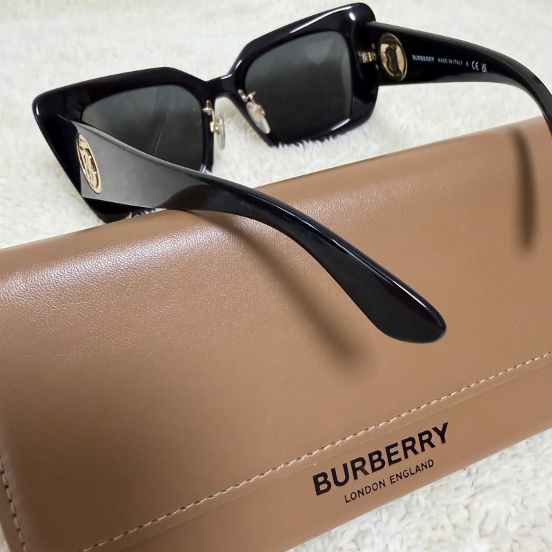 Burberry 墨鏡-1